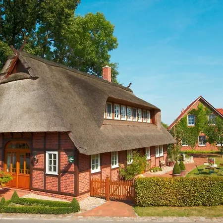 Hage Bed & Breakfast *